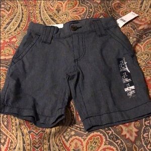 Gap shorts size 5 NWT